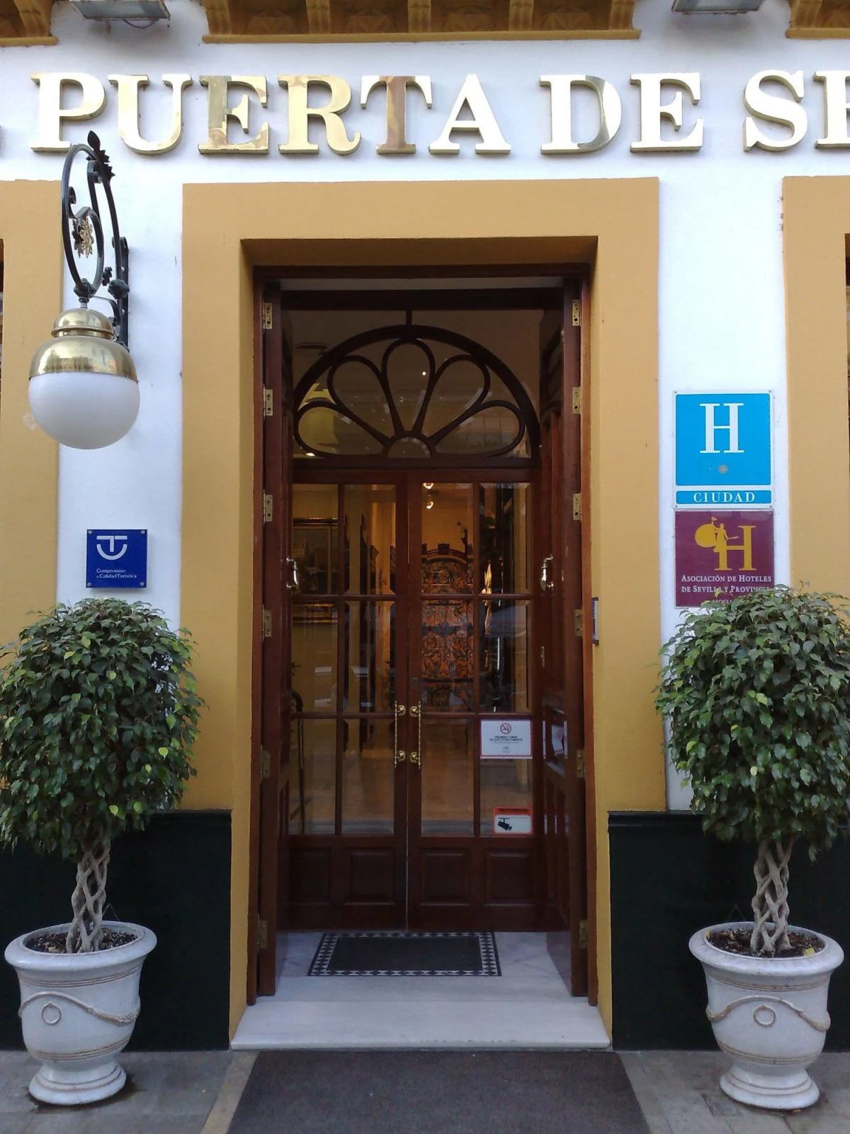 Basic Hotel Puerta de Sevilla