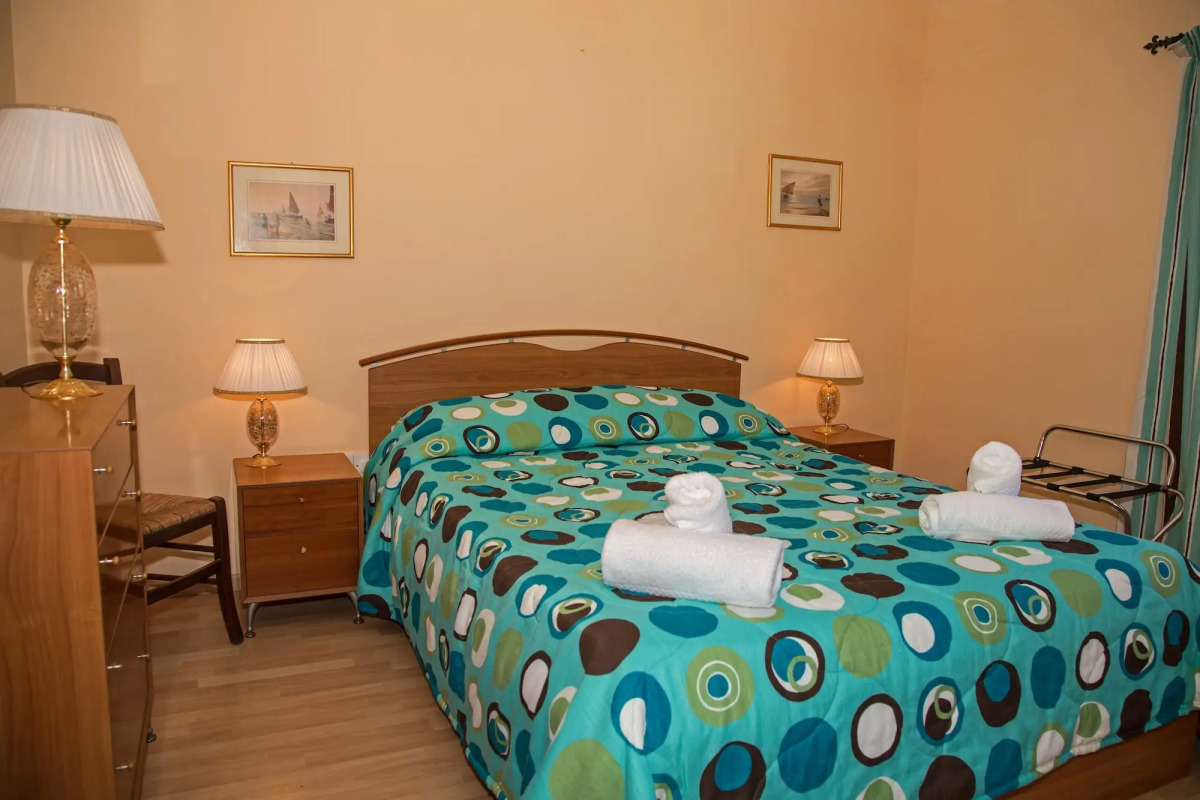 White Dolphin Complex Hotel