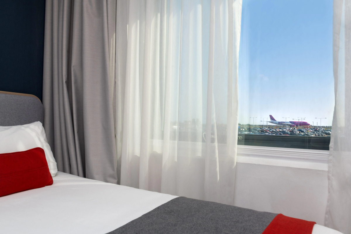 Holiday Inn Express London Luton Airport by IHG