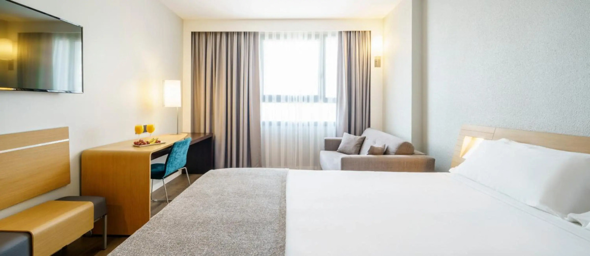 Hotel ILUNION Valencia 4