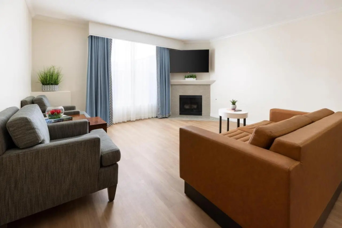 The Anza - A Calabasas Hotel