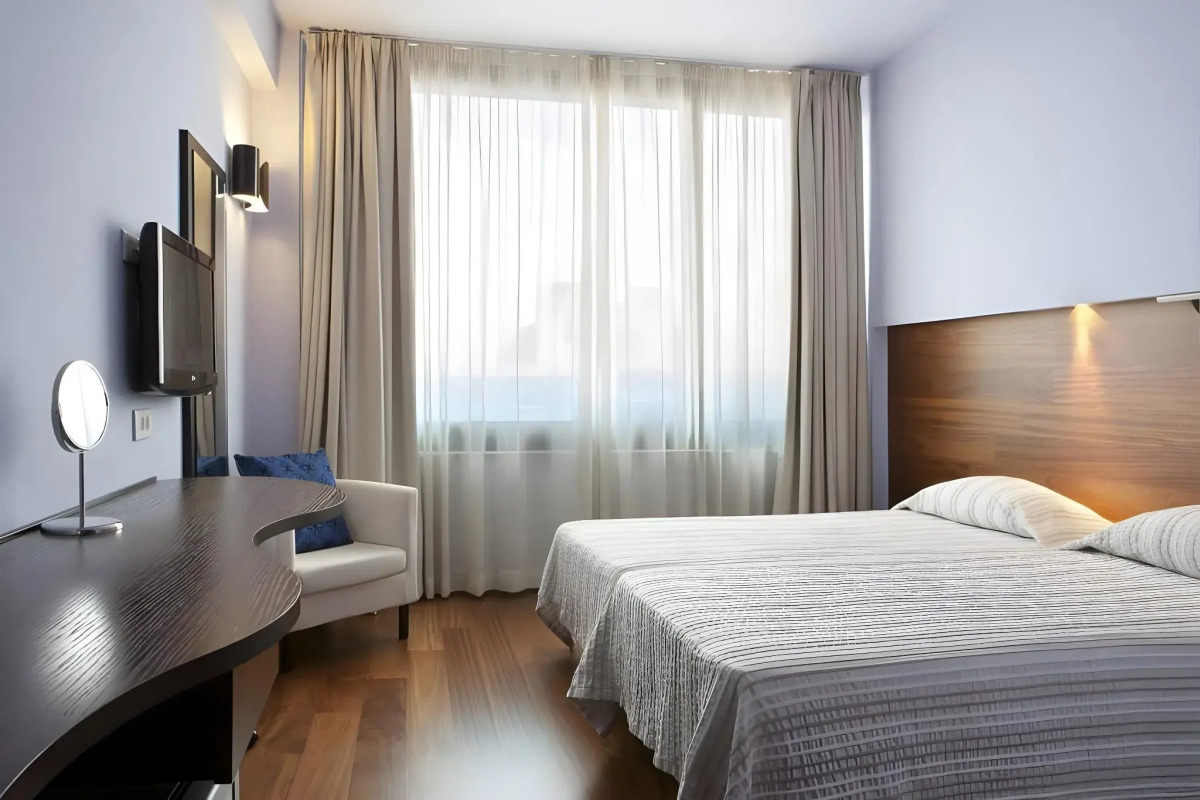 Отель Athens Center Square