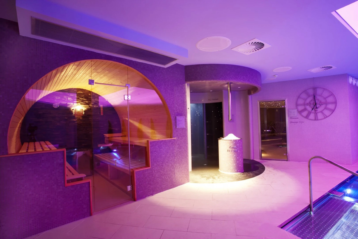 Grand Plaza Hotel & Wellness