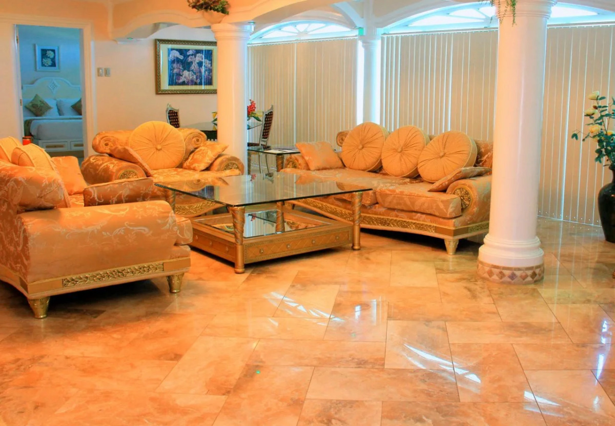 Monaco Suites de Boracay