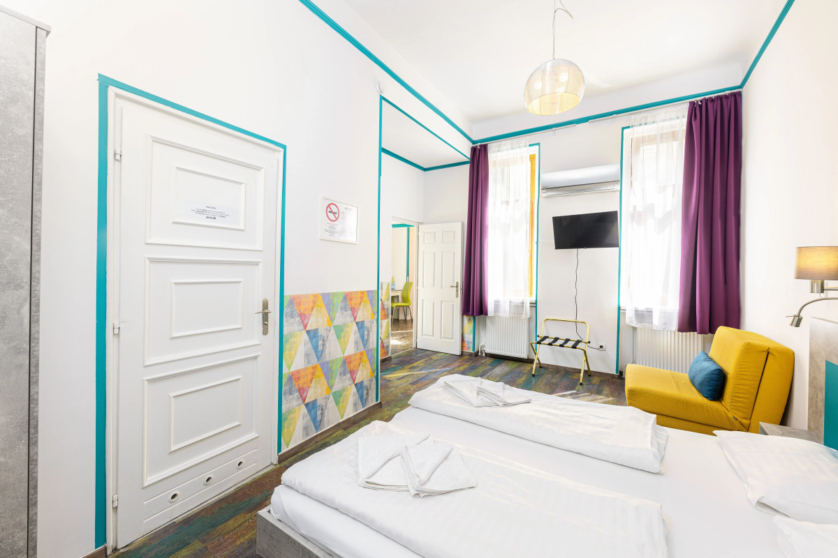 Amber Gardenview Studios