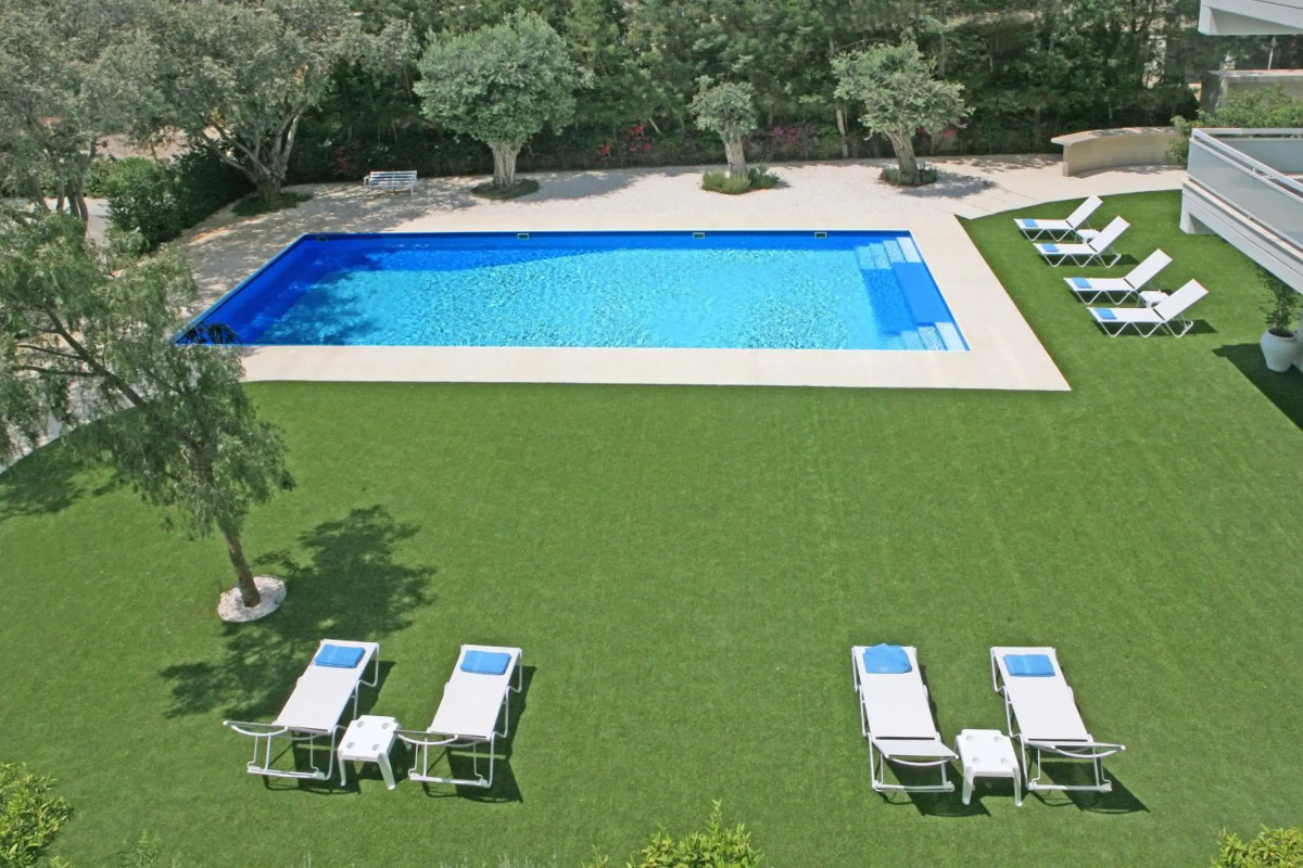 Corina Suites and Apartments