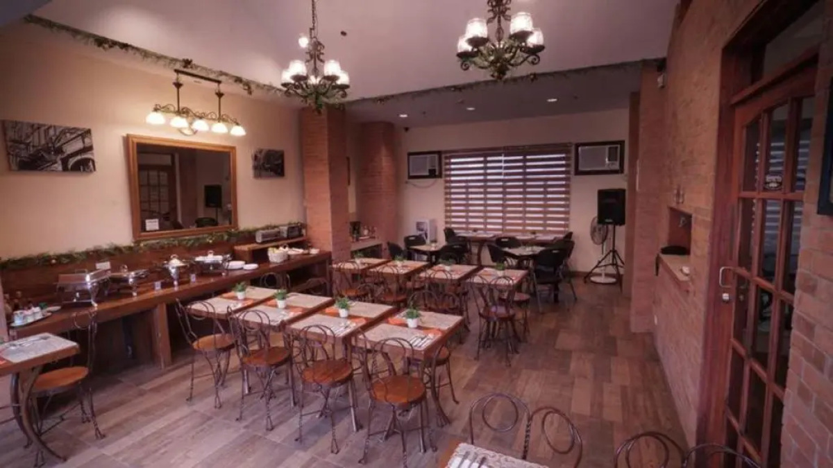 1775 Adriatico Suites