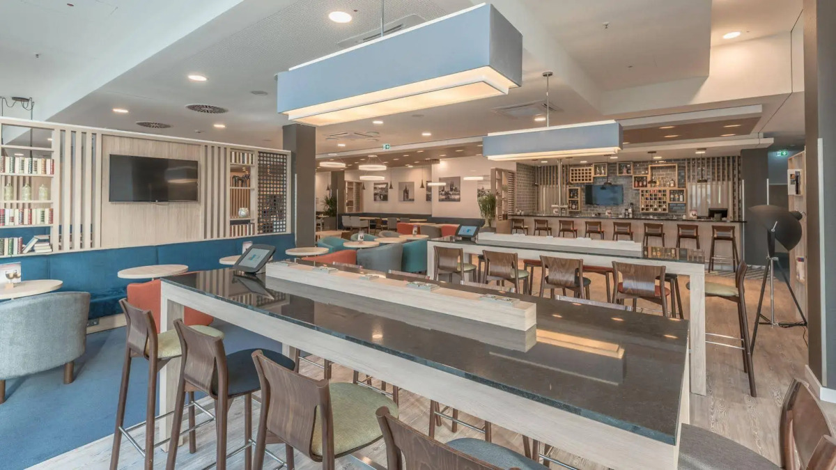 Premier Inn Cologne City Sud Hotel