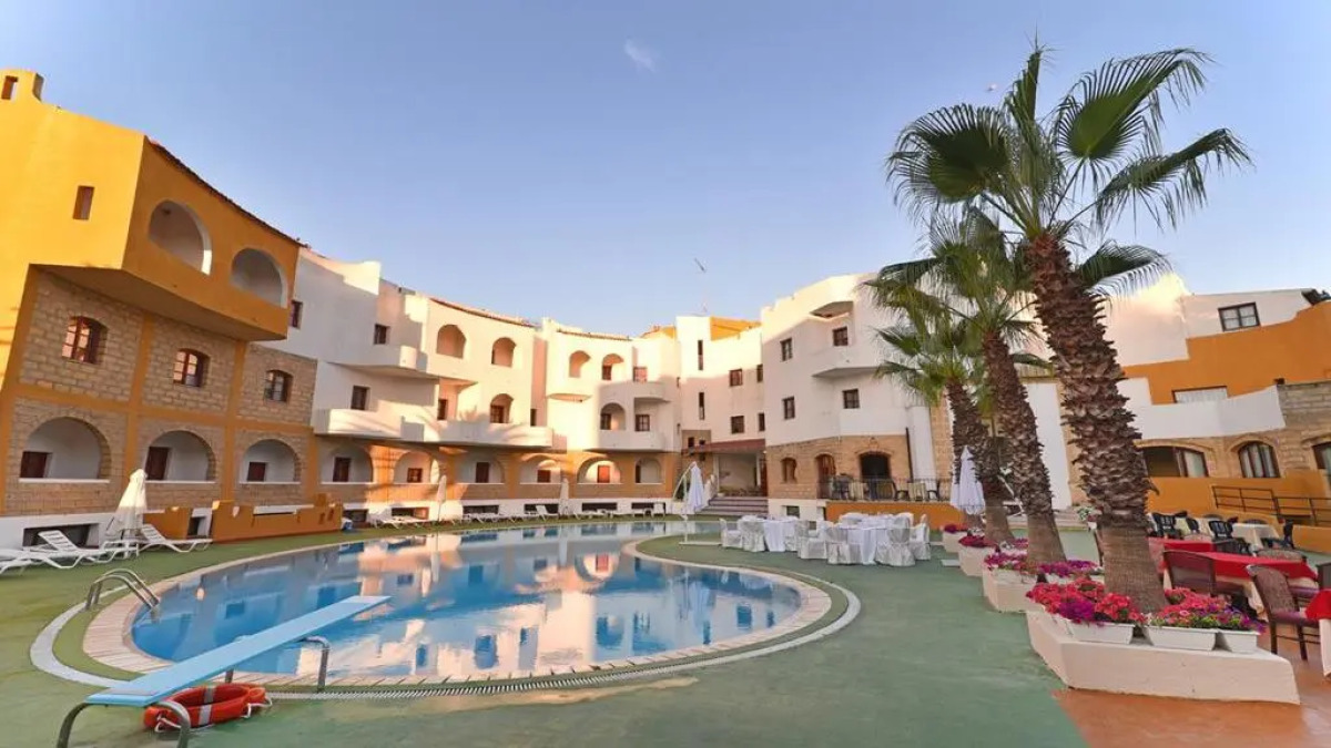 Hotel Akrabello
