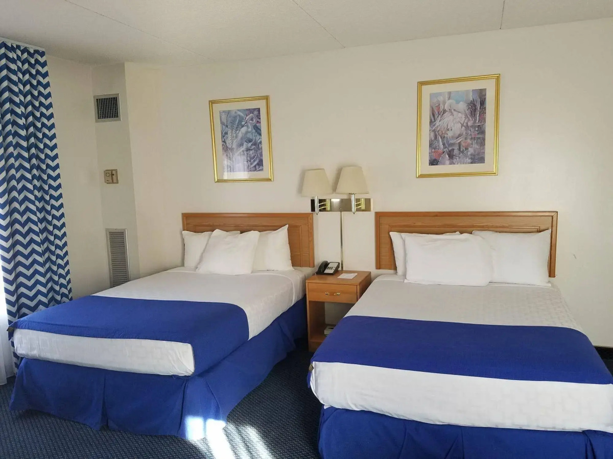 The Constitution Inn