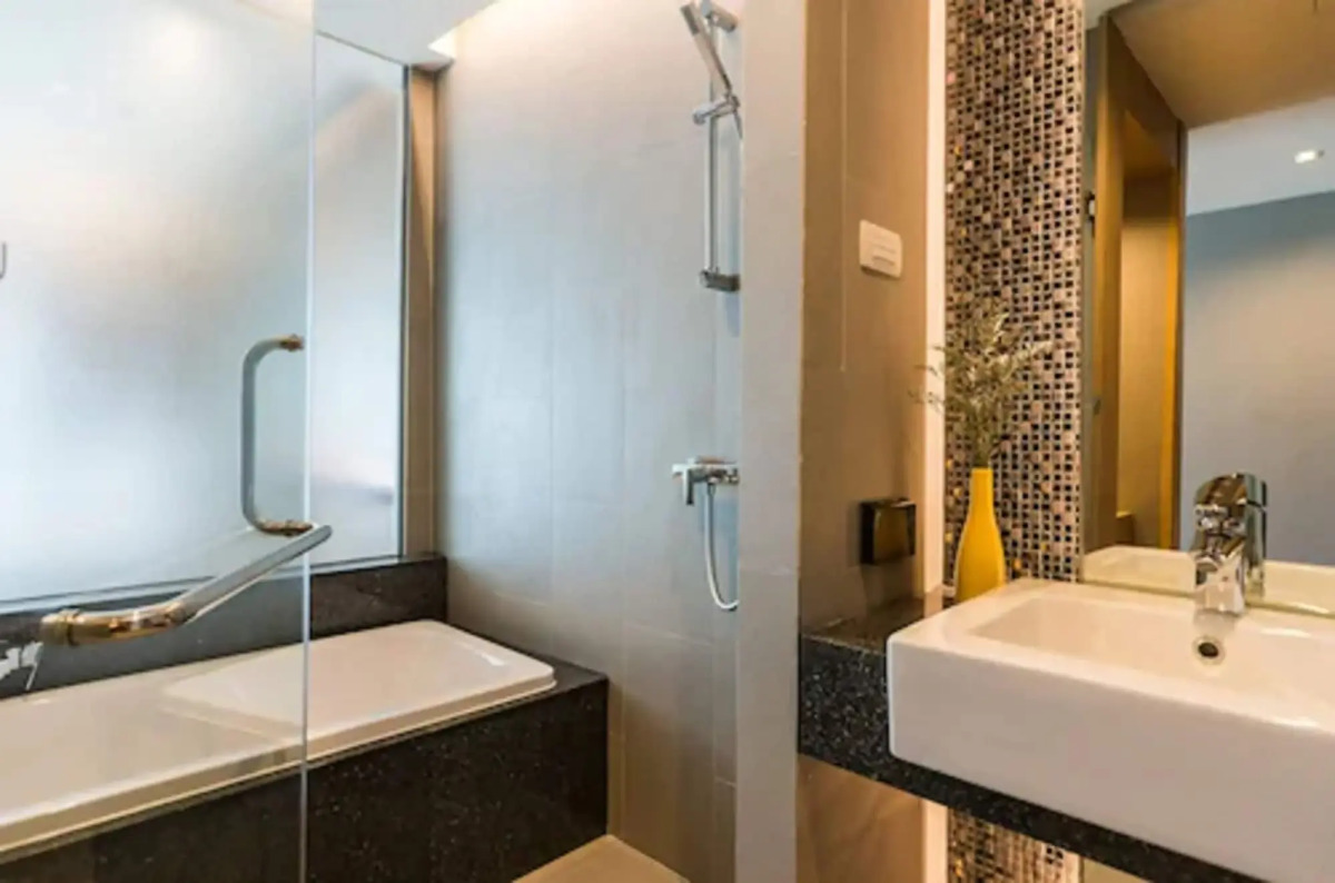 Sea Me Spring Tree Hotel - Adults only