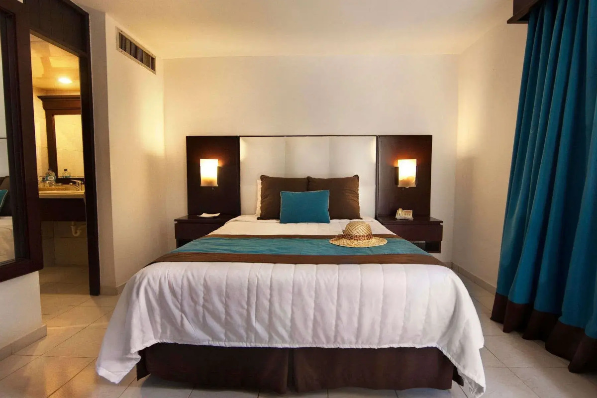 Viva Wyndham Dominicus Beach Resort — All Inclusive