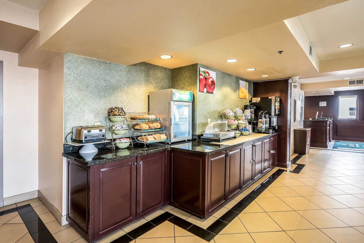 Quality Inn & Suites