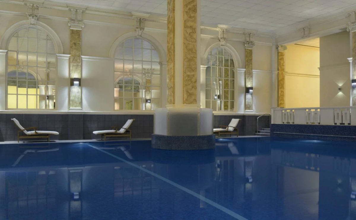 Отель The Dilly