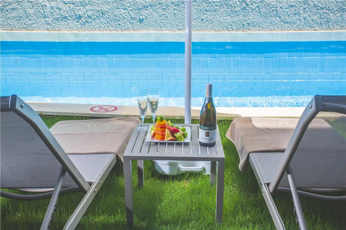 Orka Cove Hotel Penthouse & Suites - Adults Only