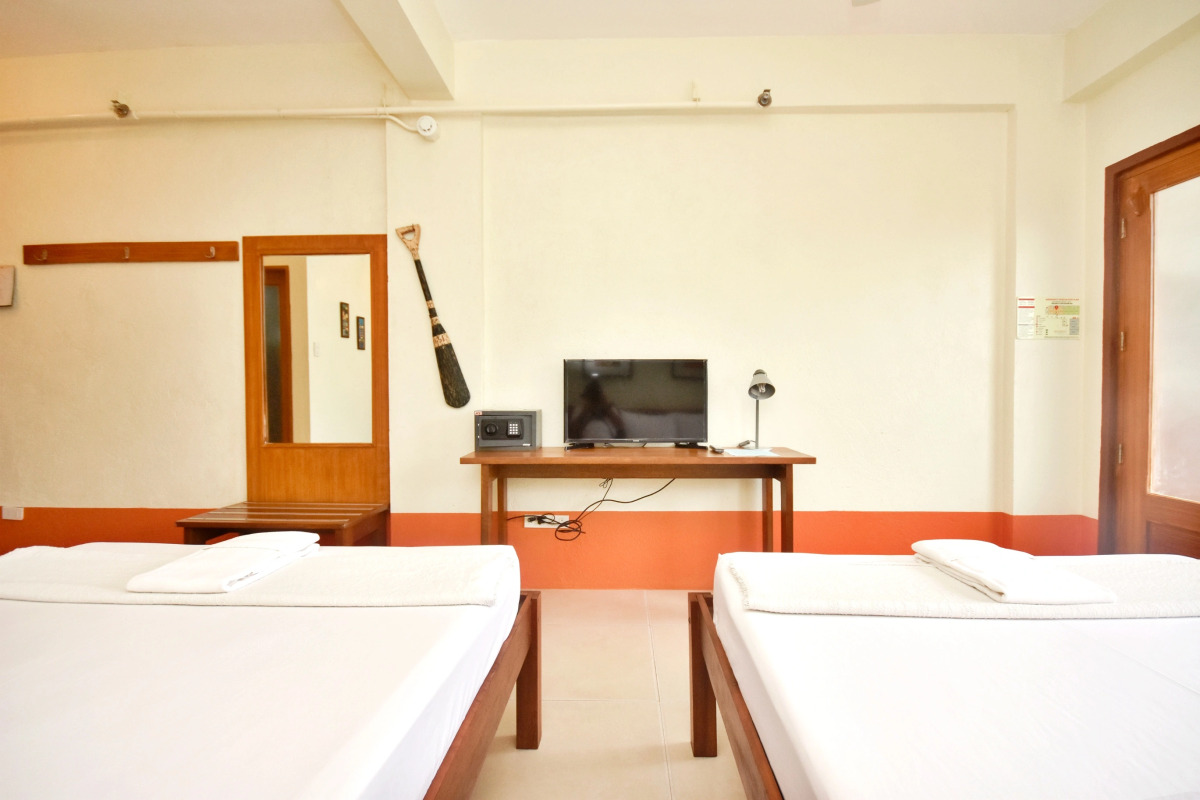 Agos Boracay Rooms + Beds