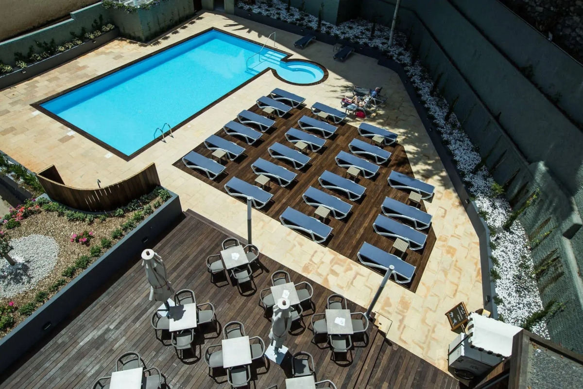 Santa Cruz Village Hotel