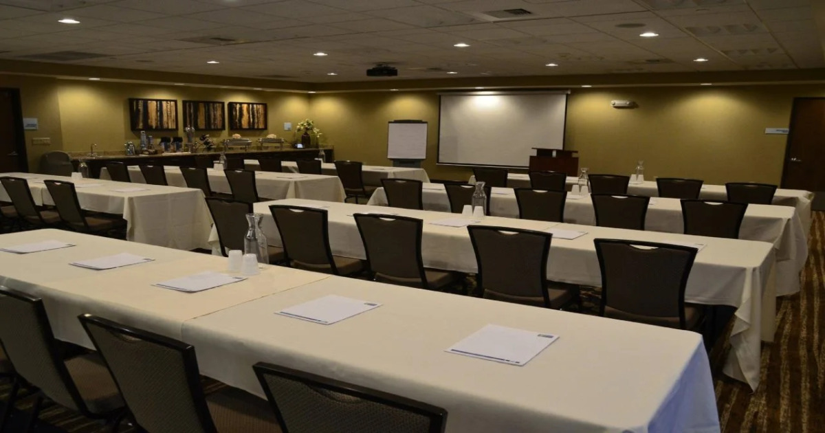 Holiday Inn Express Hotel & Suites Belgrade by IHG