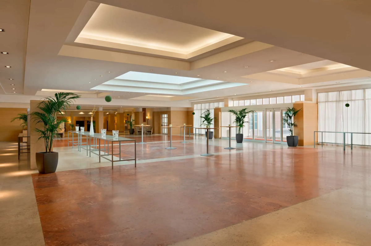 Отель Hilton Rome Airport