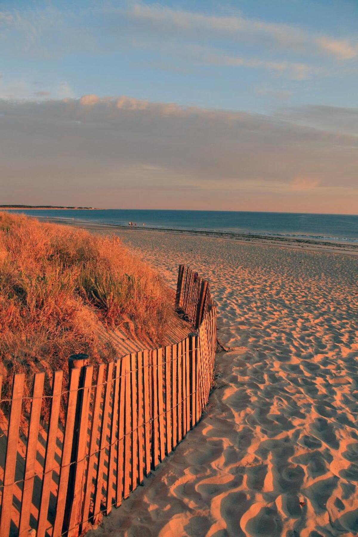 Terres de France - Hameaux des Marines