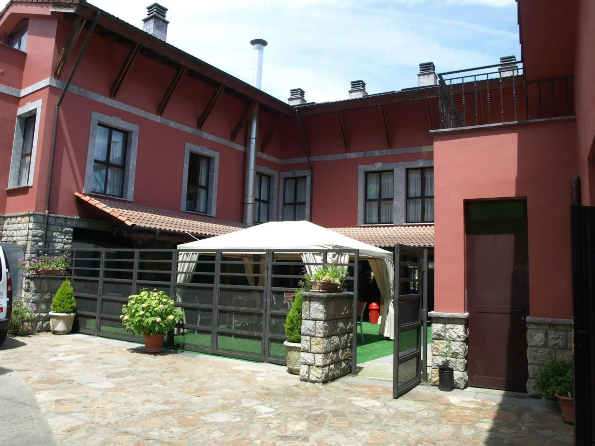 Hotel Peña Santa
