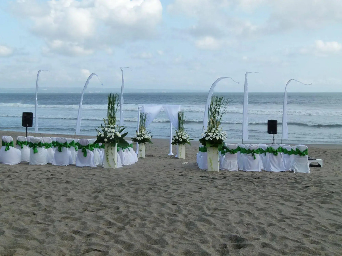Legong Keraton Beach Hotel