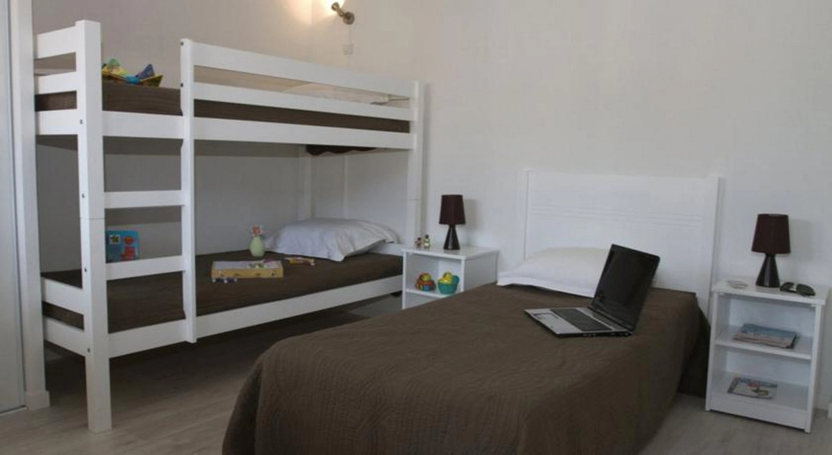 Adonis Grandcamp - Les Isles de Sola