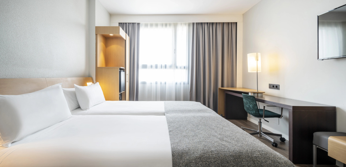 Hotel ILUNION Valencia 4