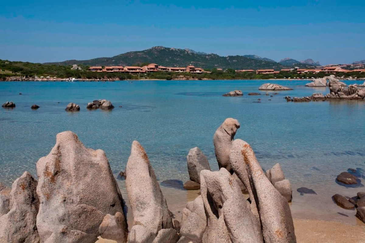 Baia de Bahas Residence