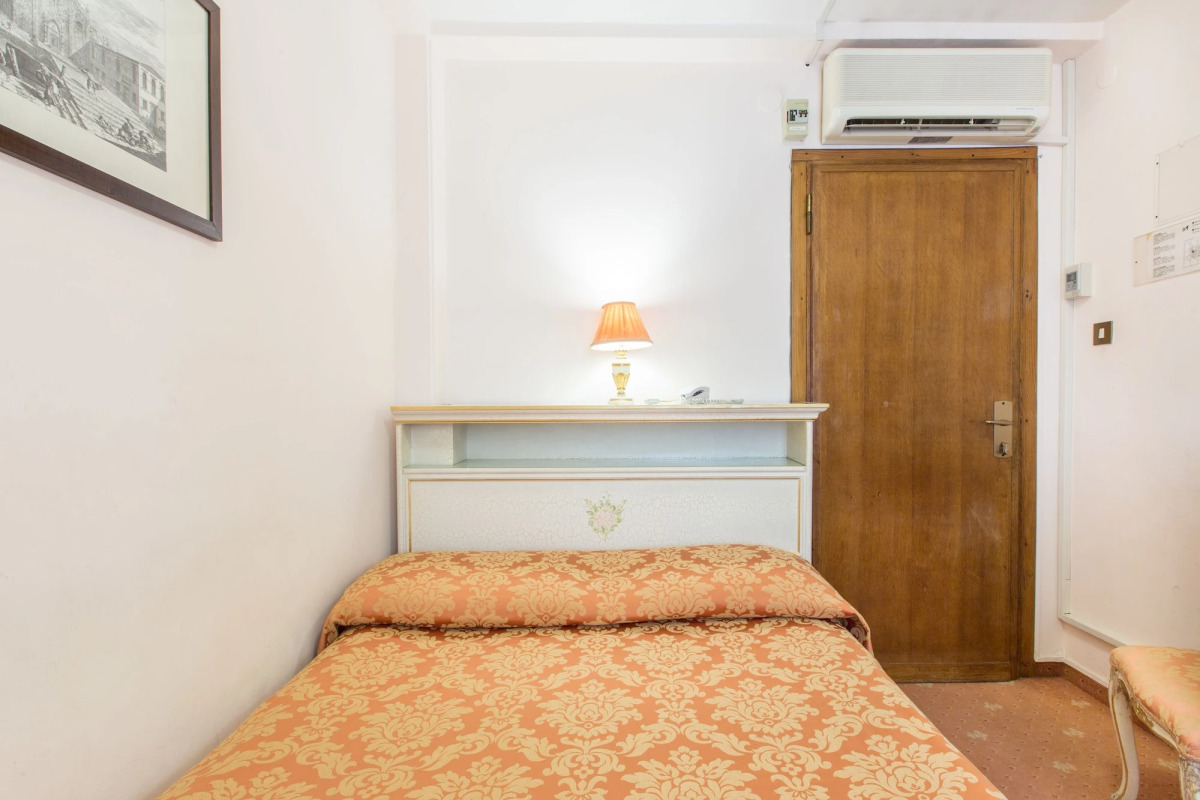 Hotel Ambassador Tre Rose