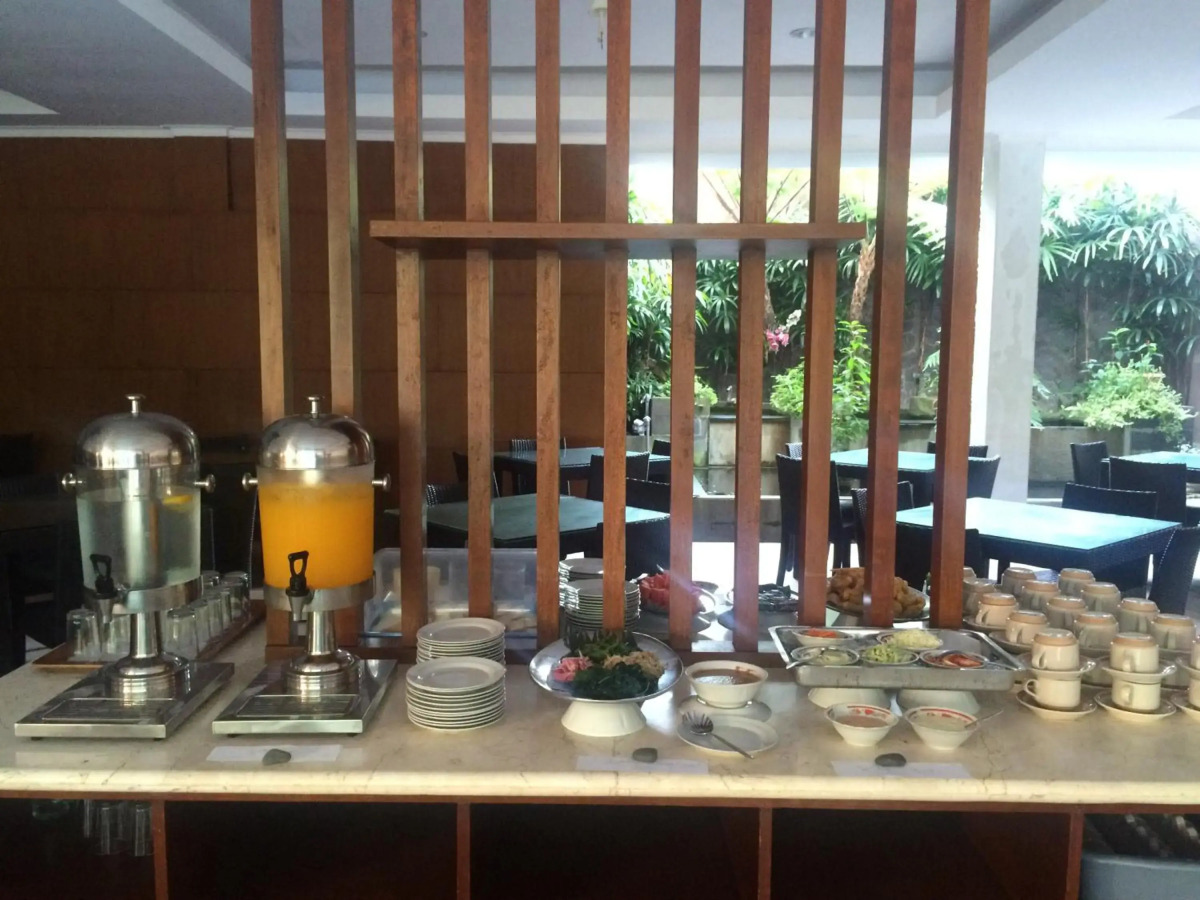 Surya Kencana Seaside Hotel