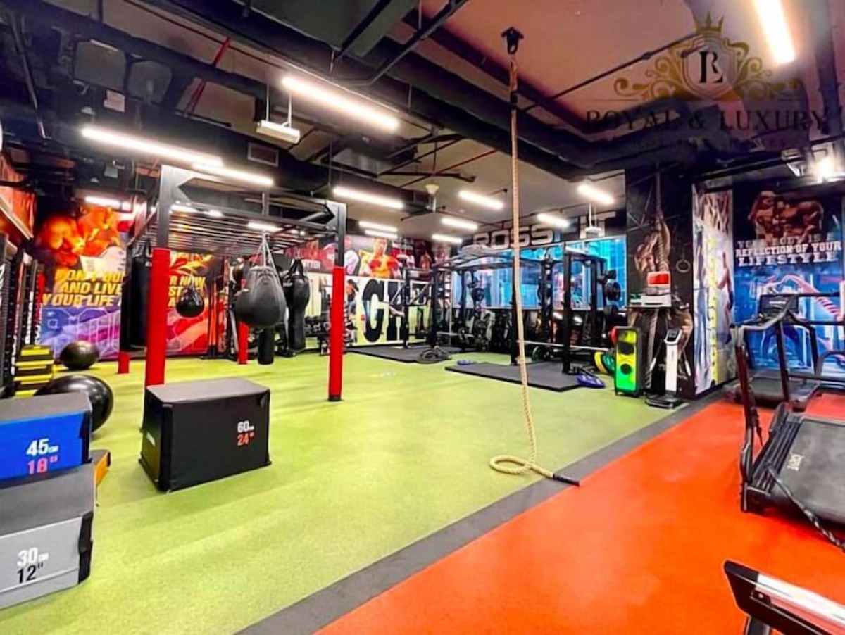 1BR view in a luxurious home