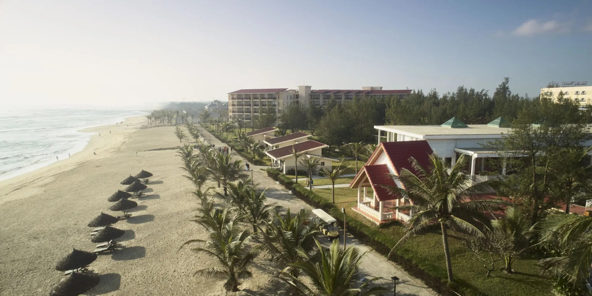 Sandy Beach Non Nuoc Resort