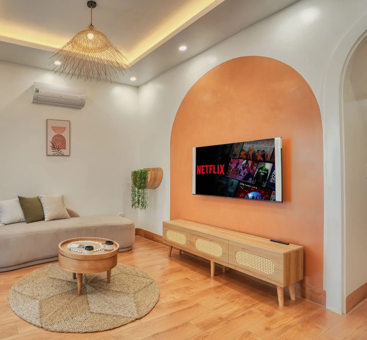 iRest Orange Tay Ho Lakeside Apartment