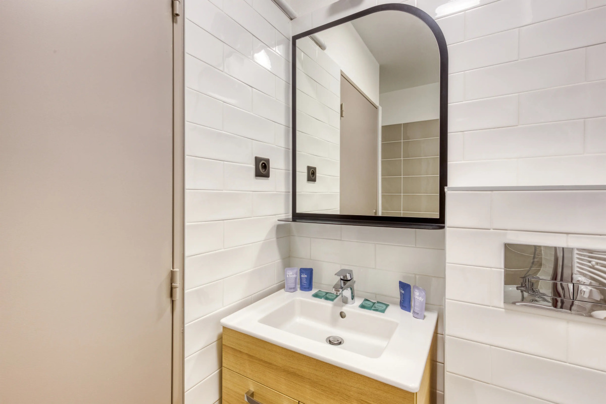 Appart'City Confort Paris Clichy Mairie