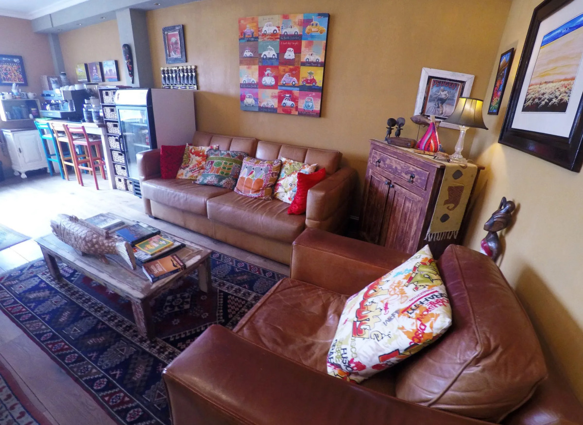 Dolphin Inn Guest House