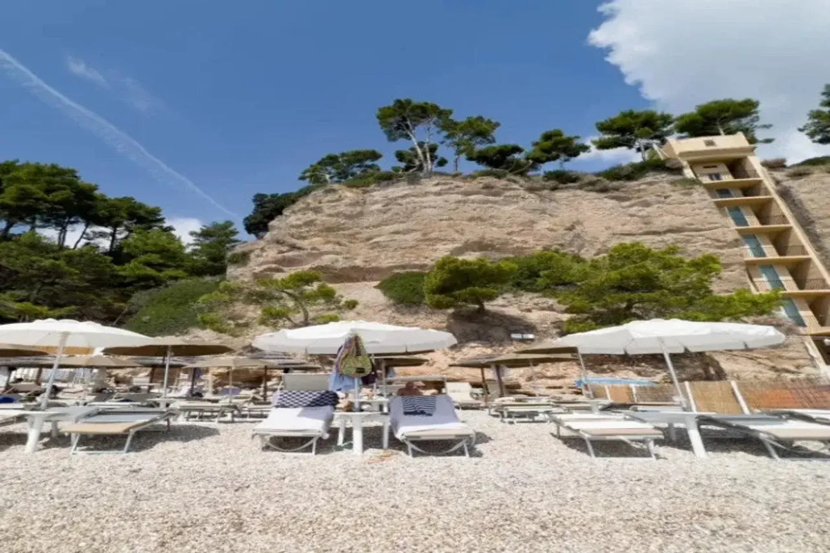 Hotel Baia Dei Faraglioni