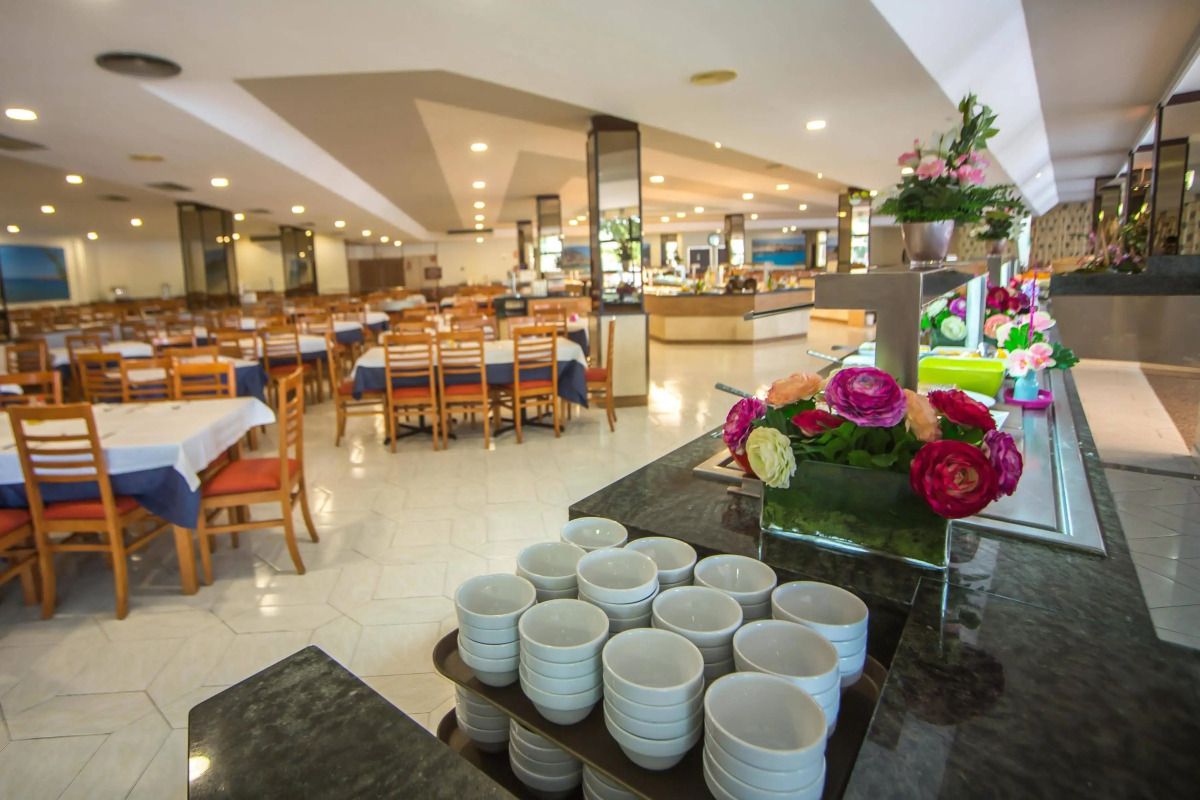 Hotel Club Cala Romaní