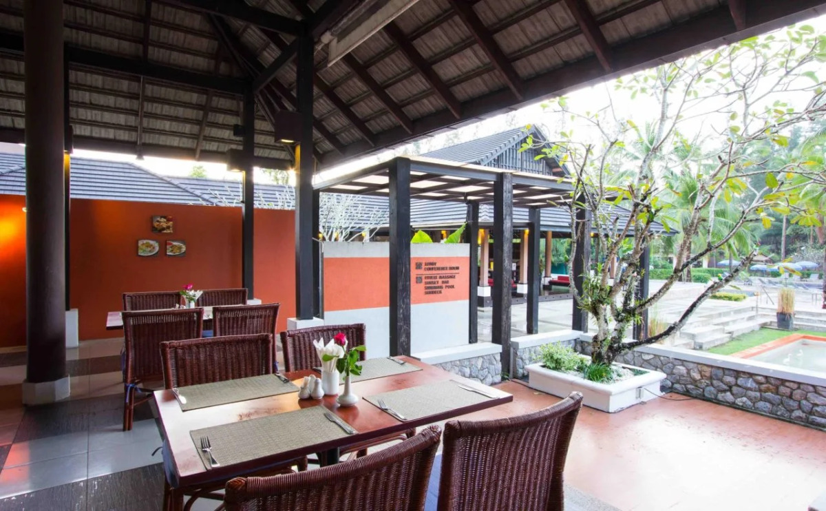 Palm Galleria Resort