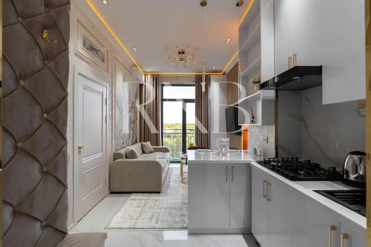 Kamolon 113 by RNB estate