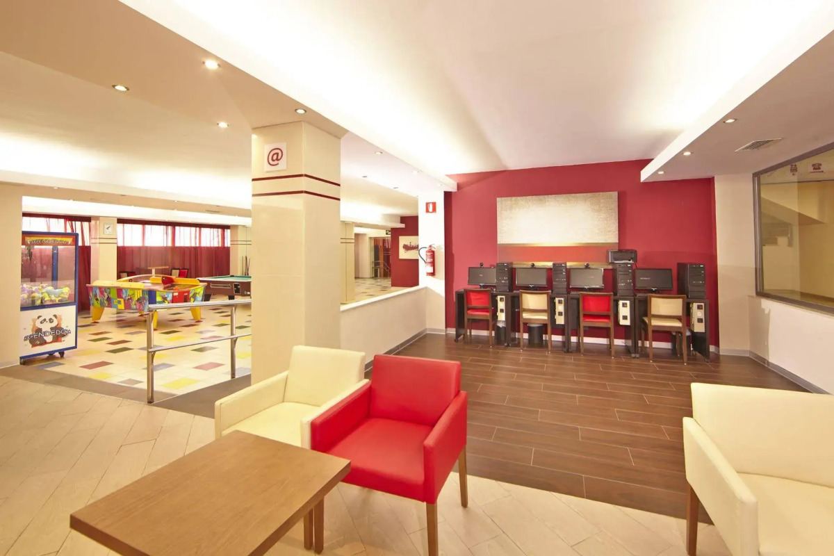 MLL Caribbean Bay Hotel