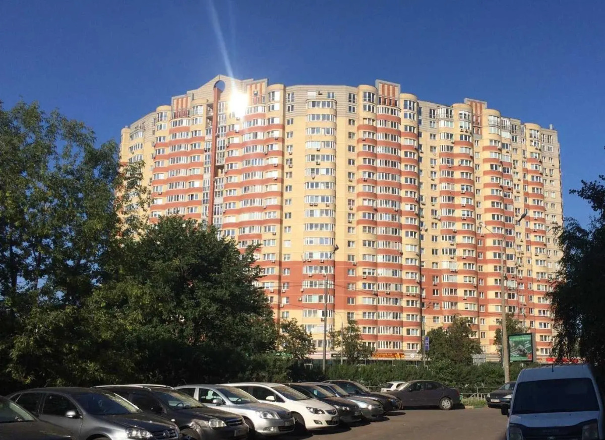 Sunny Days (Санни Дейз) на проспекте Октябрьский 1