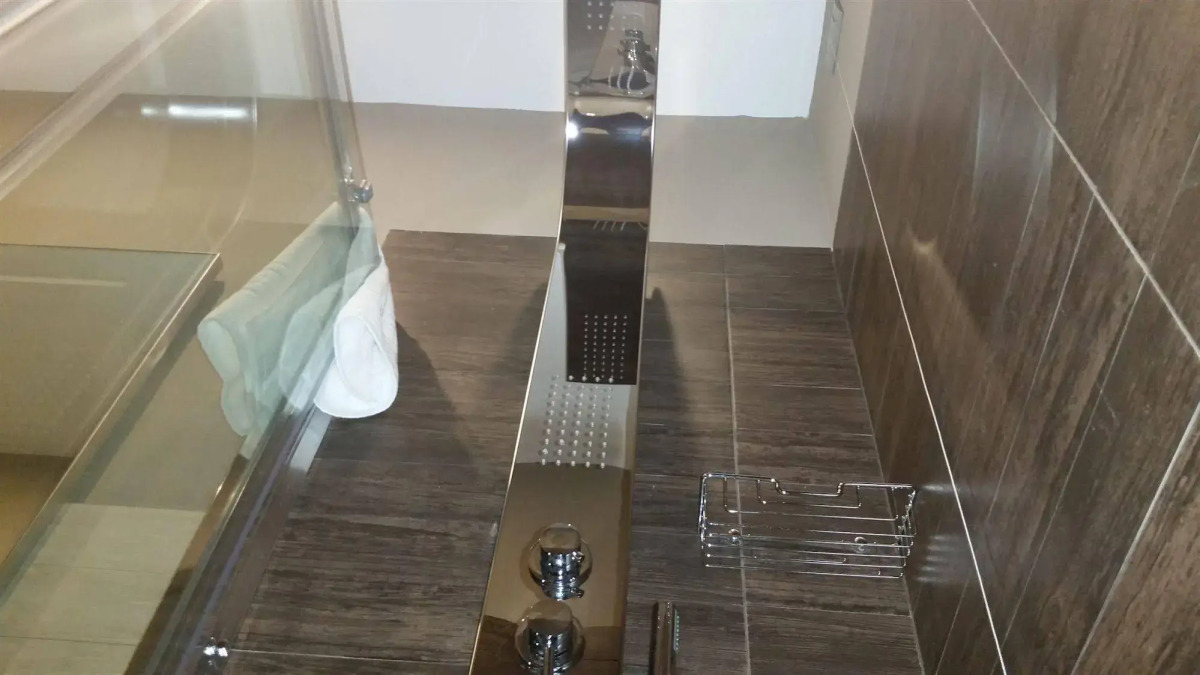 Suite 39 Guest House