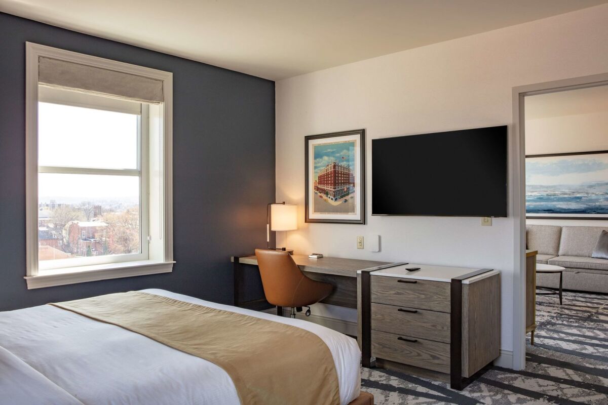 The Yorktowne Hotel, Tapestry Collection by Hilton