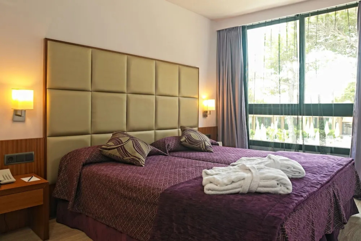 Protur Turó Pins Hotel