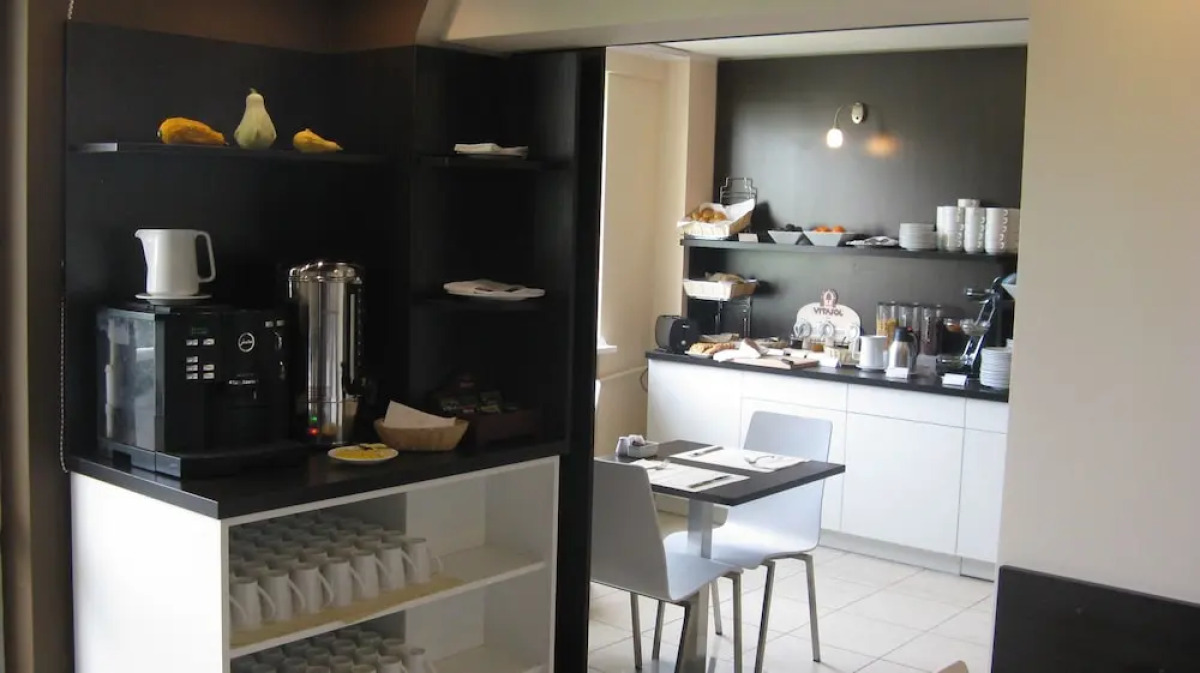 Hotel Wilanów Warszawa by DeSilva