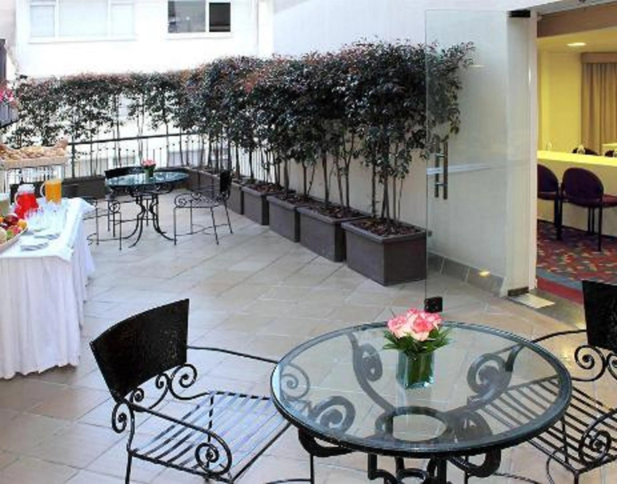 Hotel Estelar Suites Jones