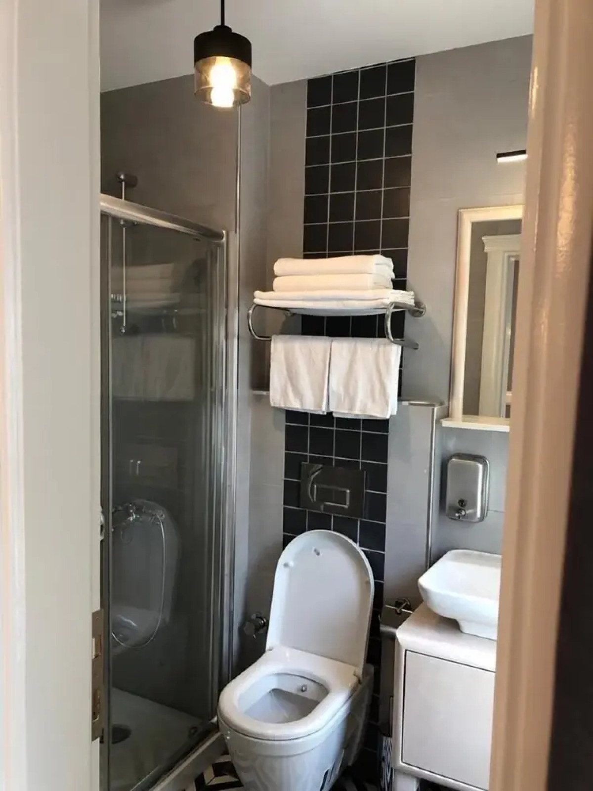 White Island Boutique Hotel