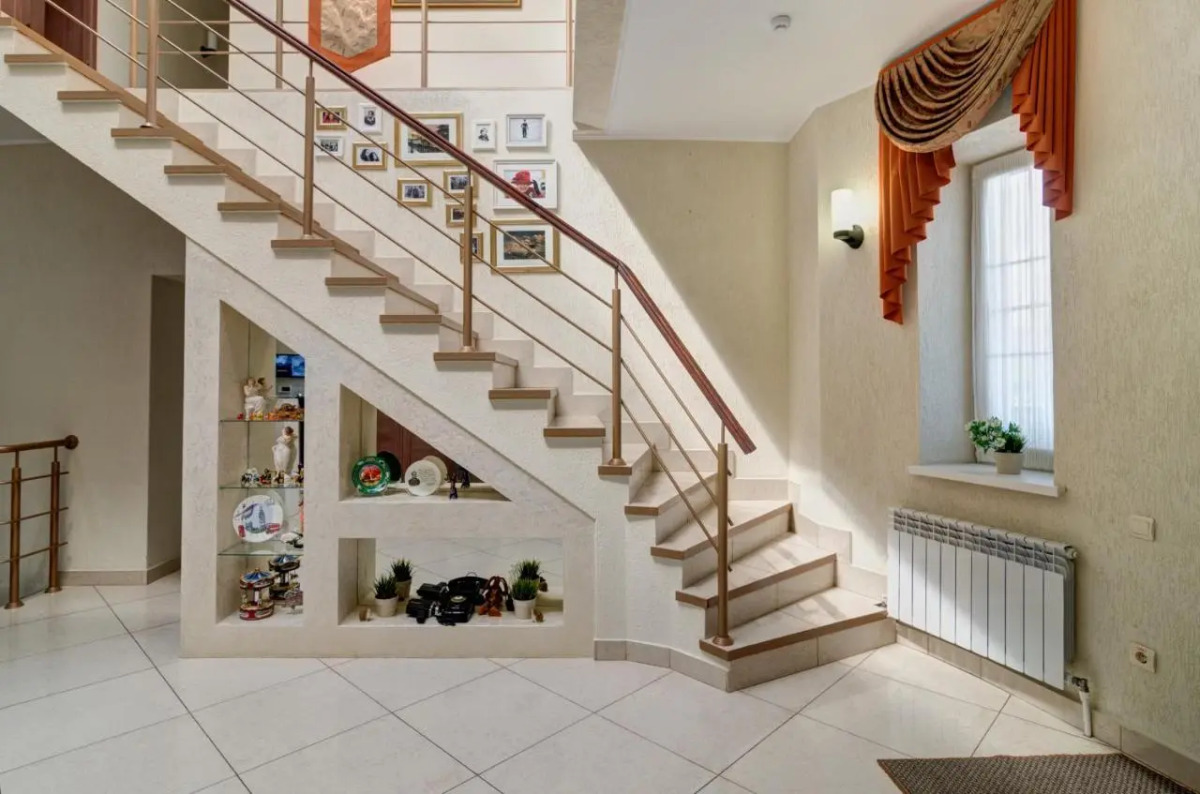 Лондон-Сити на улице Бекешская