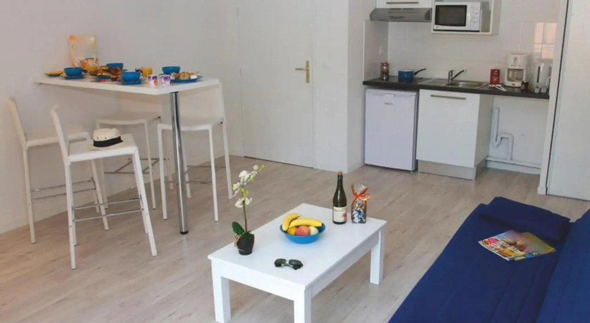 Adonis Grandcamp - Les Isles de Sola